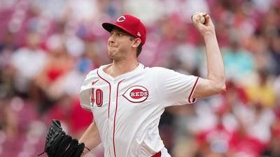 Reds Rout Pirates 11-5