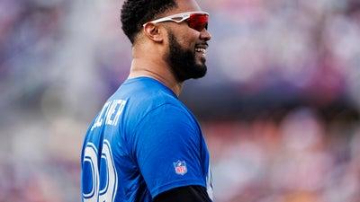 DeForest Buckner Signs 2-Year, $46M Extension With Colts